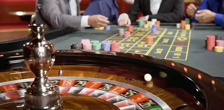 Kartu fitur poin hadiah untuk dewasa
